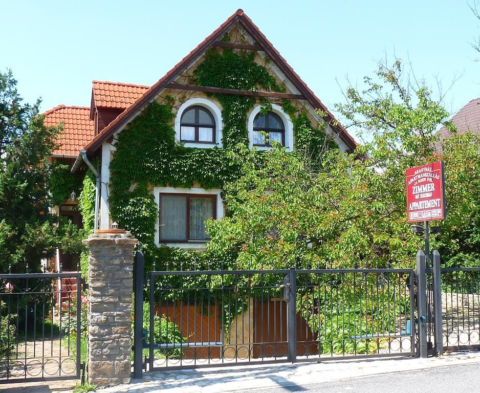Aranyház Apartmanszállás Tihany Exterior foto